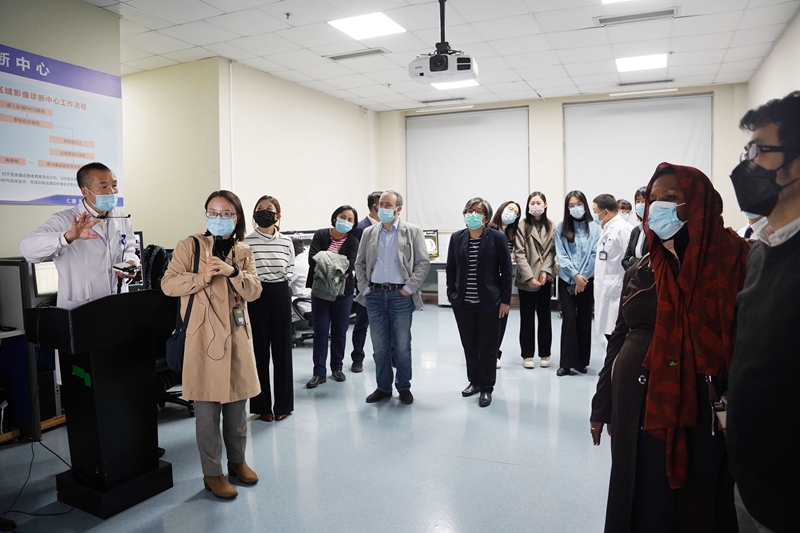 20231129 德隆國際公共衛(wèi)生論壇專家團(tuán)08.jpg