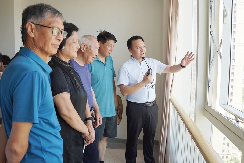 20240703 臺(tái)州市衛(wèi)健委老干部參觀08.jpg